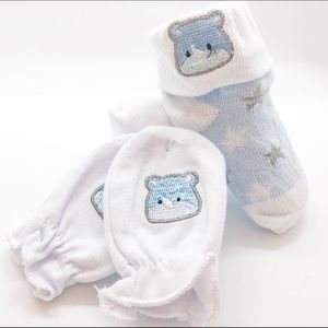 Stepping Stones Socks & Mitts Set